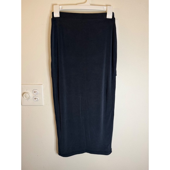 Lululemon Drapey Softstreme Midi Skirt Size XS Black NWT